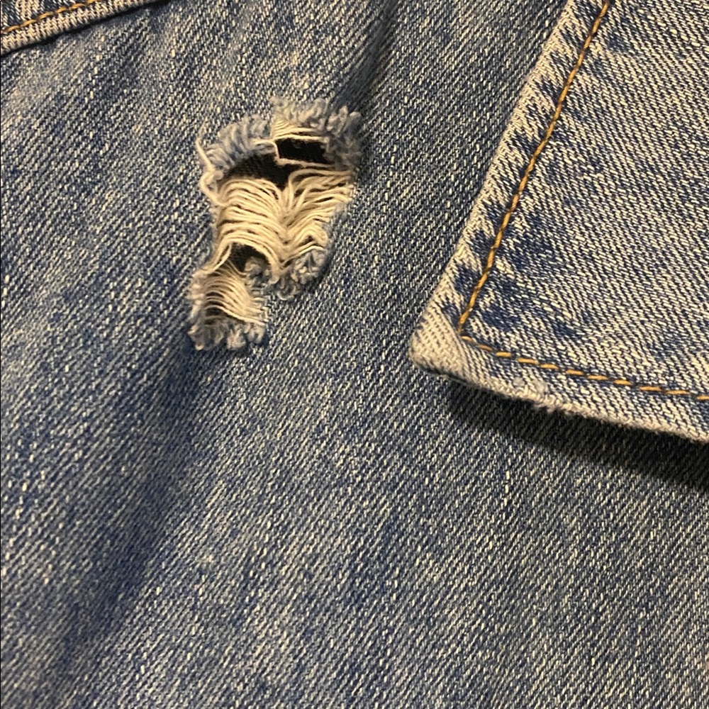 Old Navy Jean Jacket - Picture 4 of 8